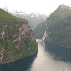 Meet your Posher, Safina